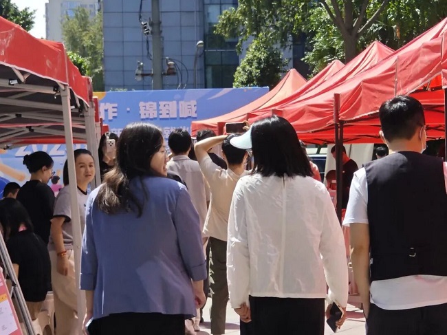 “家門口”的一站式服務！瑞方人力助力打造火車南站街道錦官新城社區特色就業IP 第2張