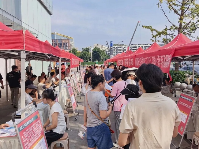 商圈聚人氣，服務暖人心——瑞方人力助力晉陽街道解鎖青年就業新場景 第3張